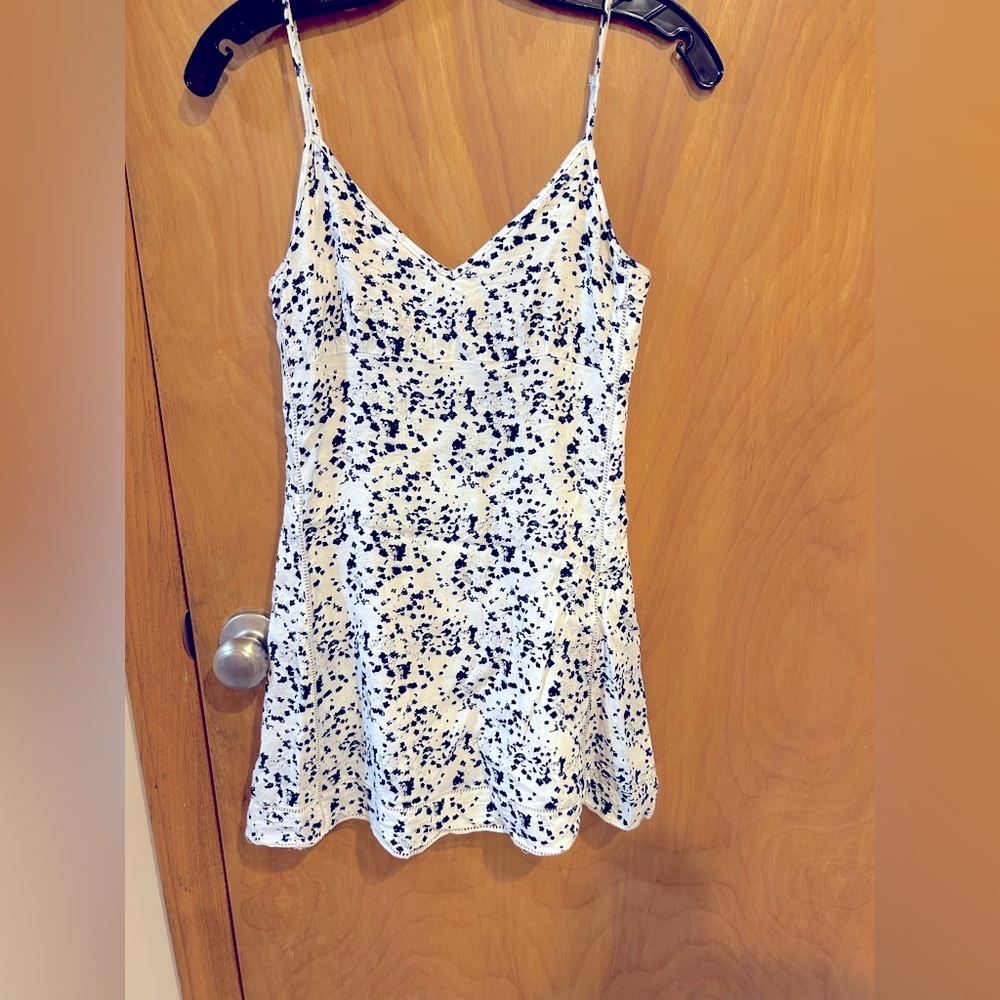 Stylish Women's Spaghetti Strap Top - Black and White